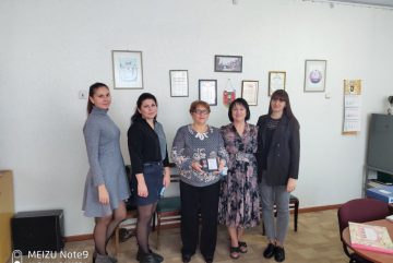 Государственная служба управления документацией и архивами Приднестровской Молдавской Республики Вручение награды ветерану архивной службы Новости Государственная служба управления документацией и архивами Приднестровской Молдавской Республики Вручение награды ветерану архивной службы Новости